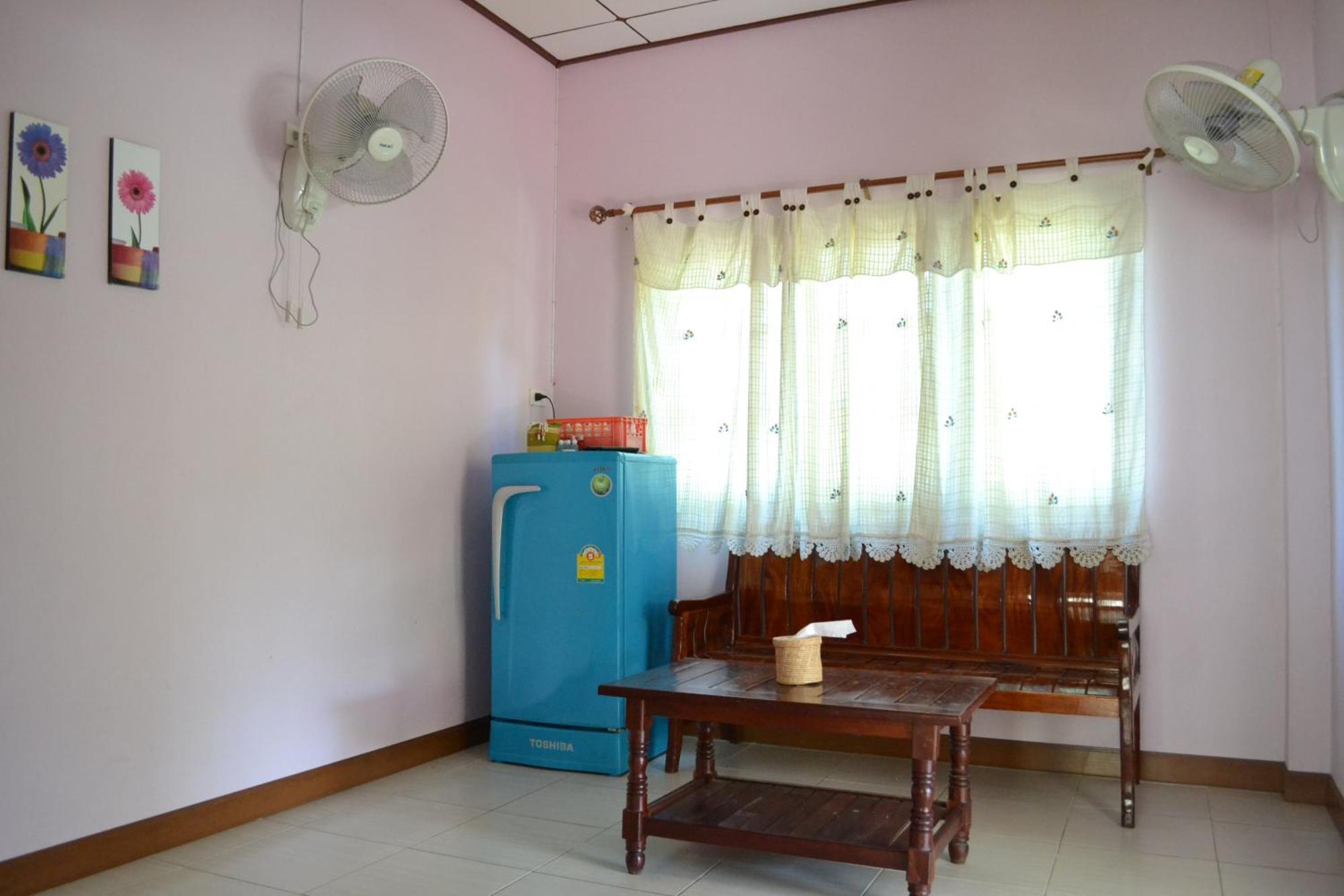 Benjaporn Bungalow Ko Sichang Chambre photo