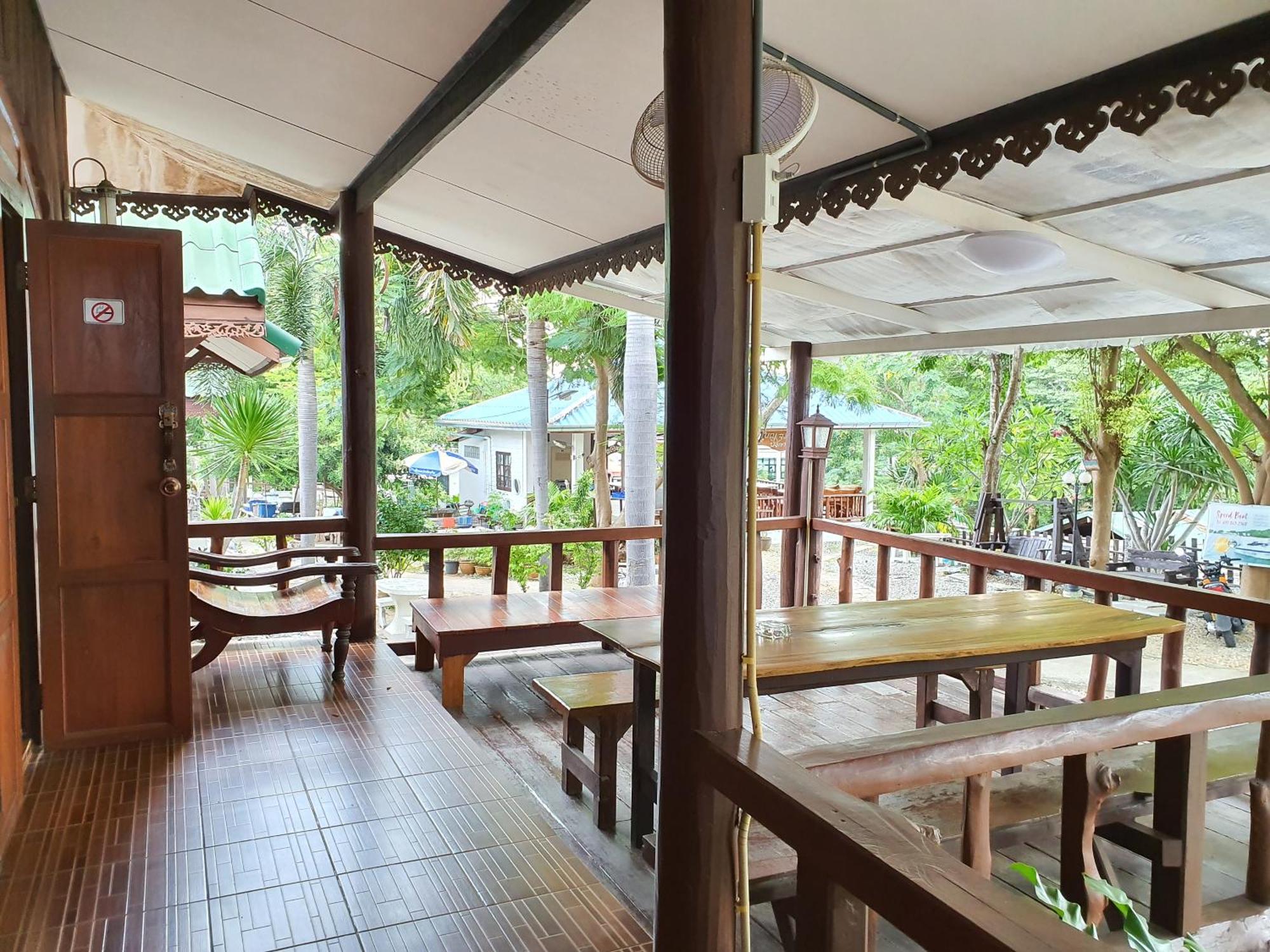 Benjaporn Bungalow Ko Sichang Chambre photo